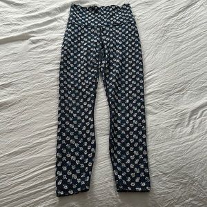 Fabletics blue leggings with flower detail and inside pocket